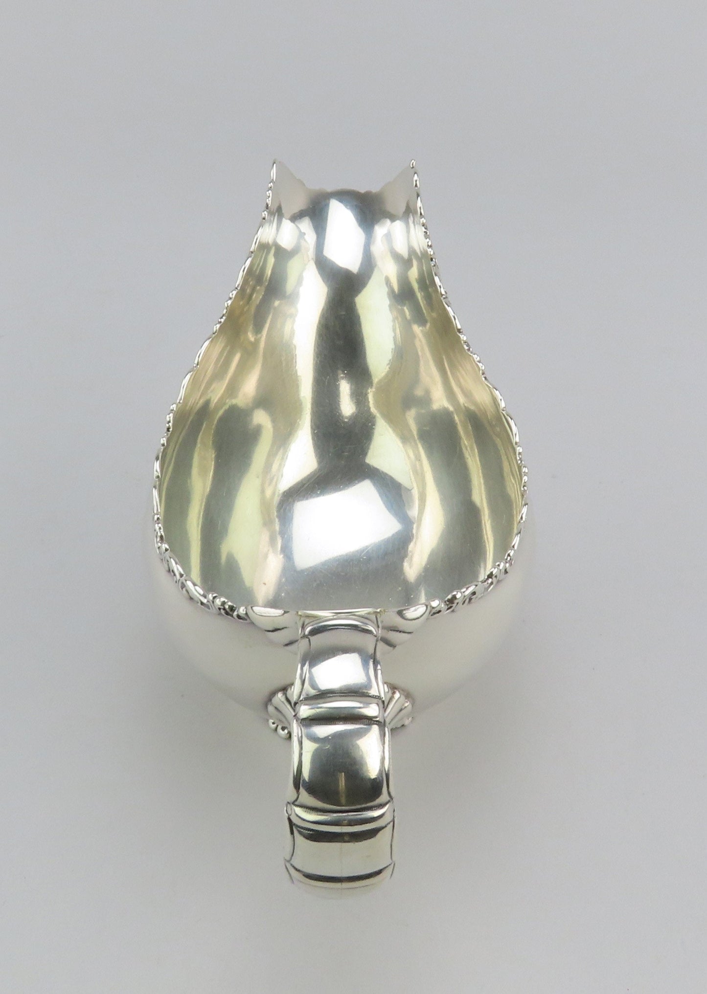 Wonderful Whiting Louis XV Sterling Silver Sauce or Gravy Boat