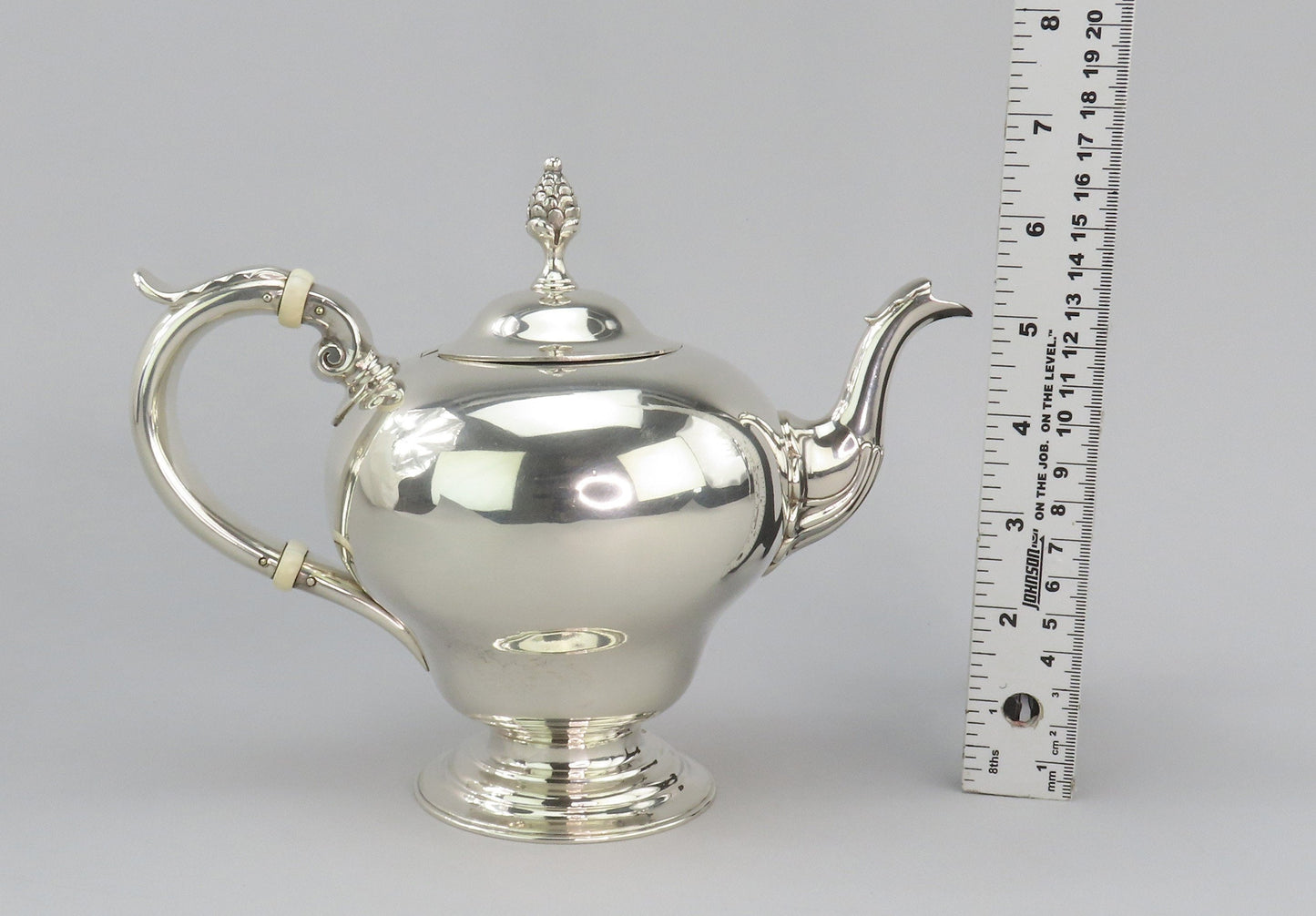 1840/50s Elegant Coin Silver Teapot Classical Form Boston Maker No Mono 6 1/2"