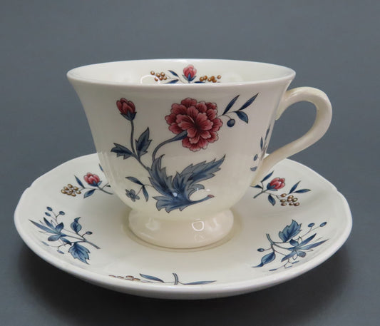 Set 13 Tea Cups 19 Saucers Wedgwood Williamsburg Potpourri Mint Condition