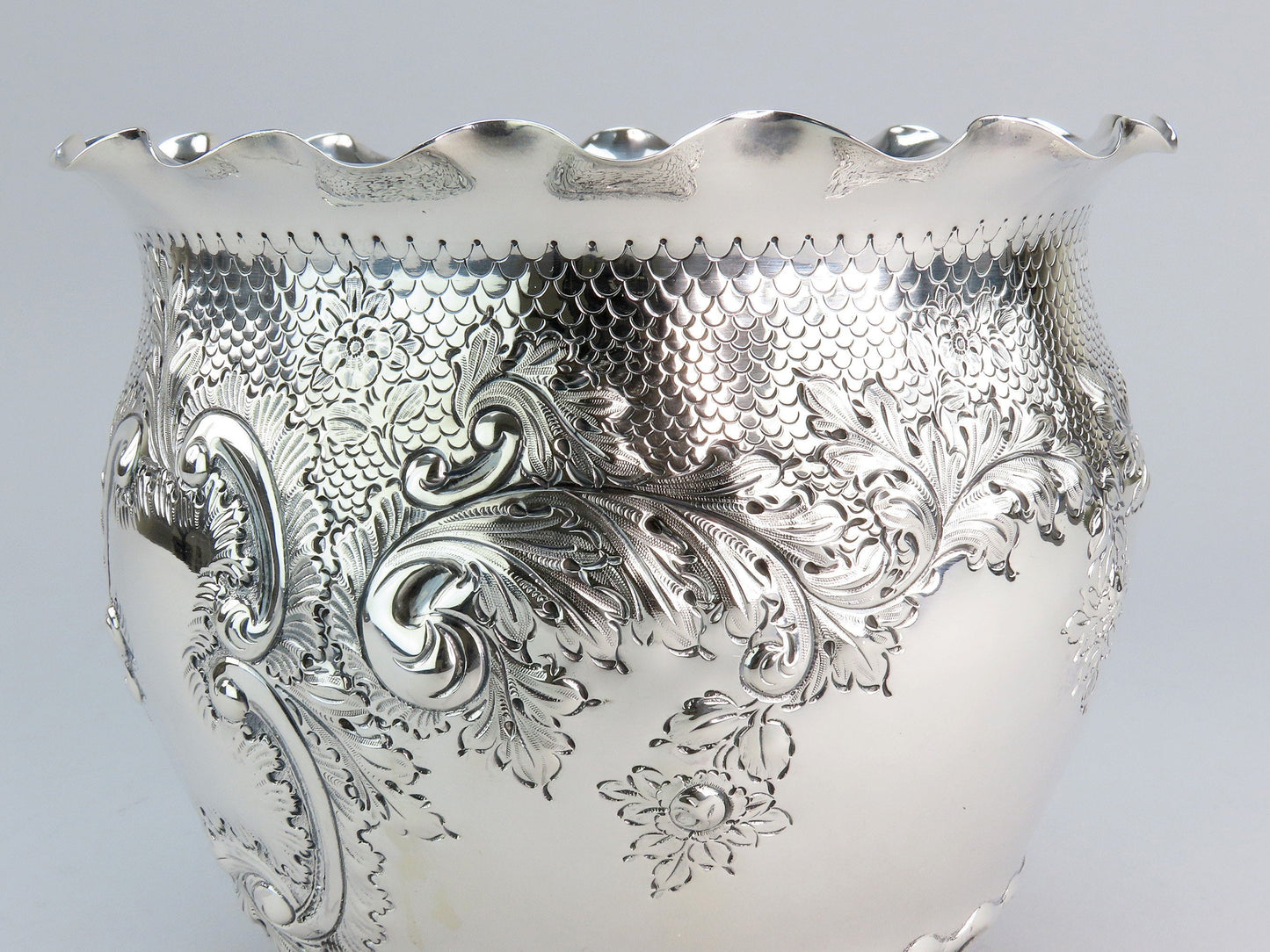 1892 Fabulous English Sterling Silver Mappin Webb Wide Mouth Vase No Mono 6 3/4"