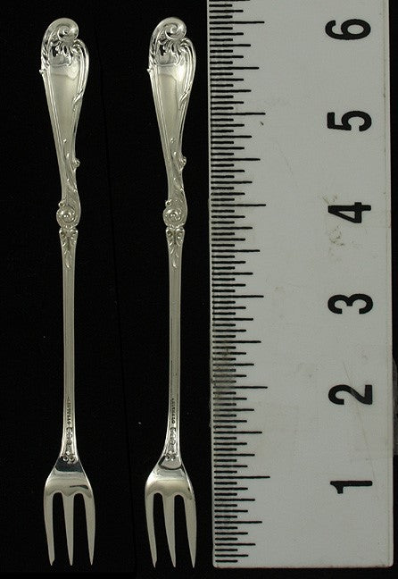 12 Reed Barton La Rocaille Sterling Oyster Forks