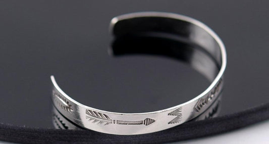 Rare American Southwest Sterling Silver Cuff Bracelet Punch Work Arrows Sm Size