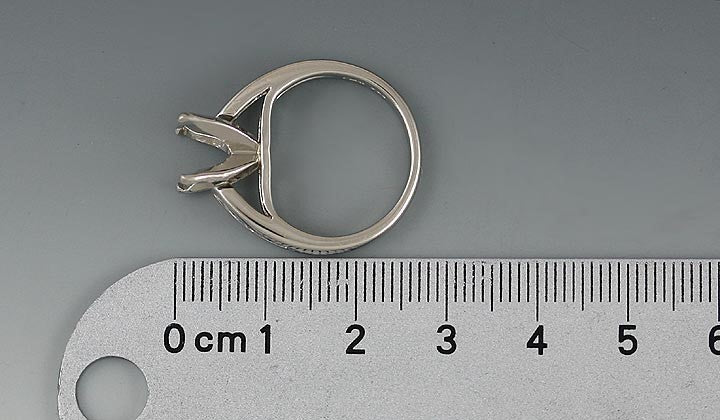 Very Fine Platinum & Diamond Engagement Ring Setting for a Large Stone