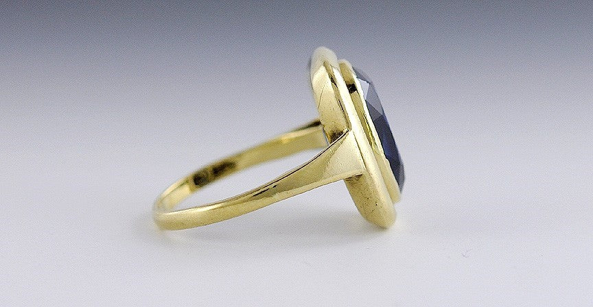 Fabulous Quality 18K Gold Lab Created Sapphire Ring over 6 Carat Weight