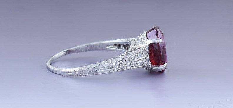 Stunning Platinum Diamond & Ruby Filigree Ring