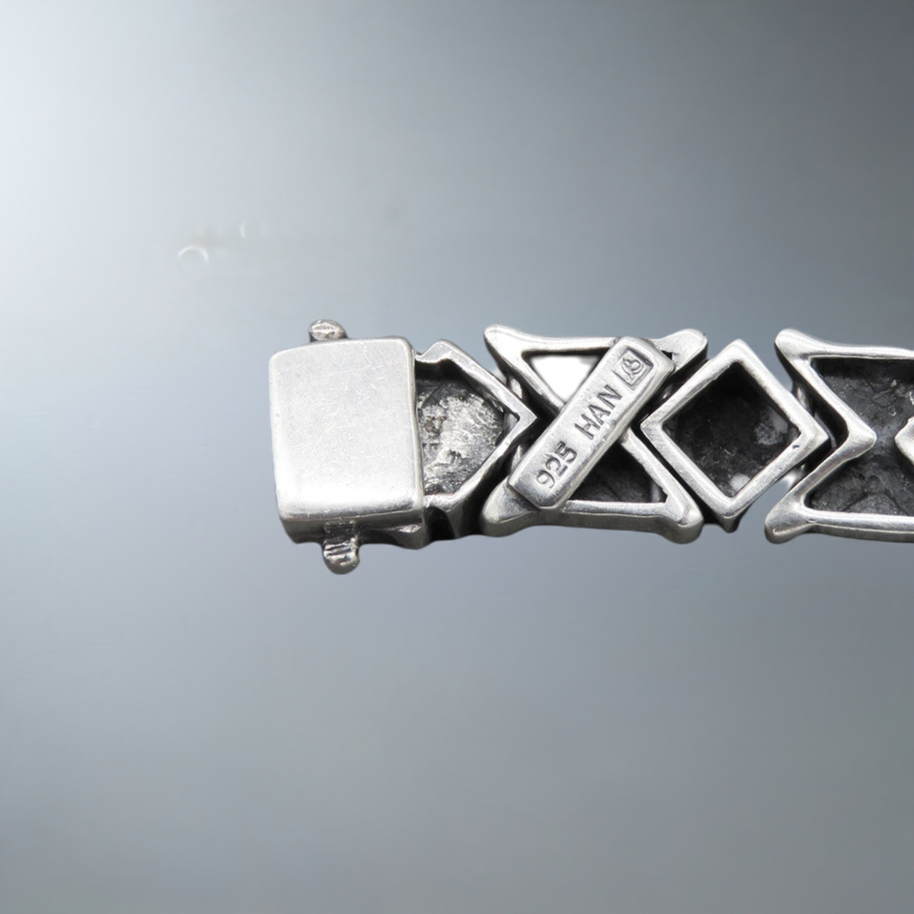 Attractive Han Artisan Sterling Silver Onyx Stone Marcasite Link Bracelet