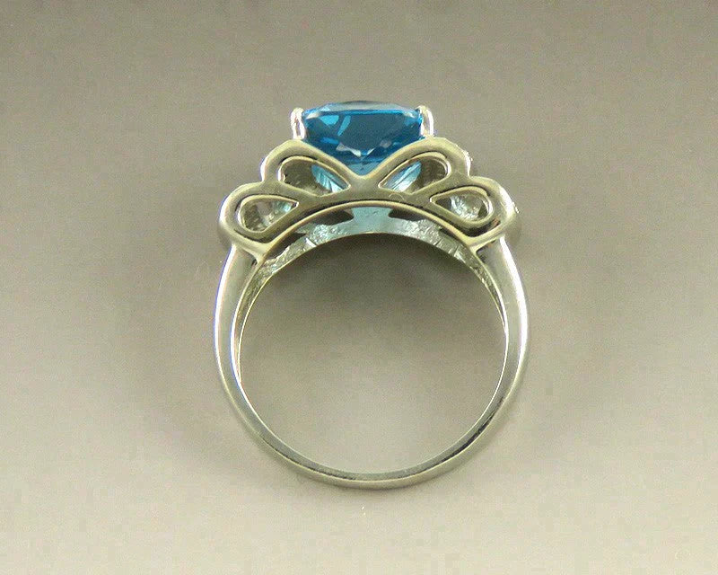 Beautiful 14K White Gold Blue 4.5CT Topaz Diamond Gemstone Statement Ring