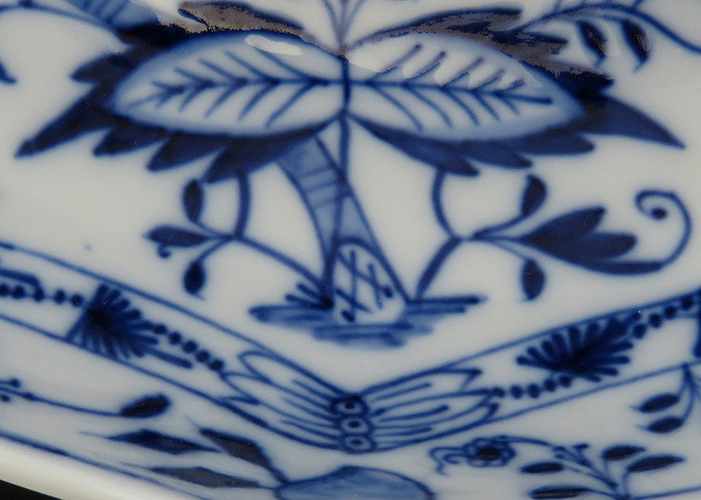 Meissen Crossed Swords Blue Onion Double Spout Gravy Sauce Boat Tureen w/ Plate
