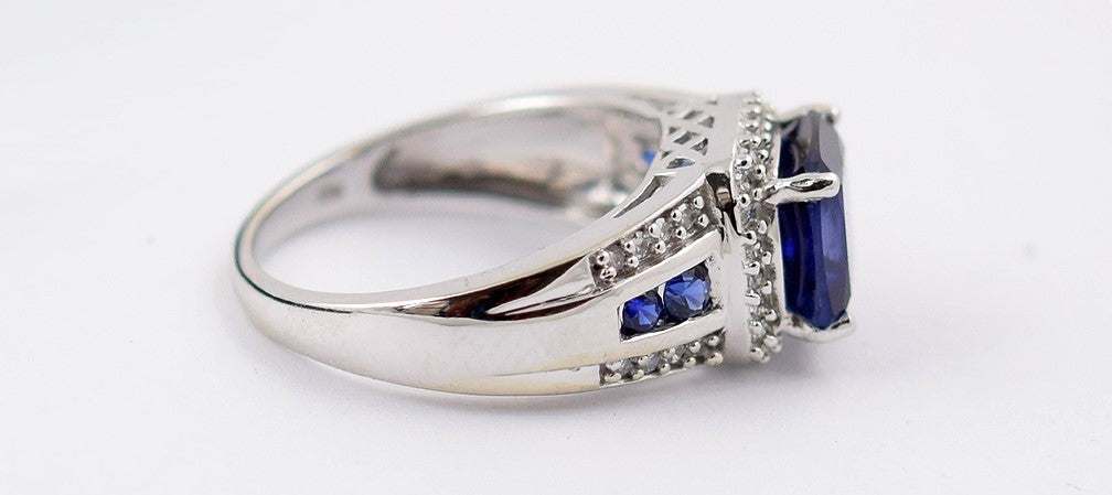 Incredible 10k White Gold Blue Lab Created Sapphires Real Diamonds Ring Size 7
