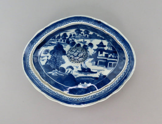Antique Small Chinese Covered Vegetable Dish Mid-1800s Canton Pattern
