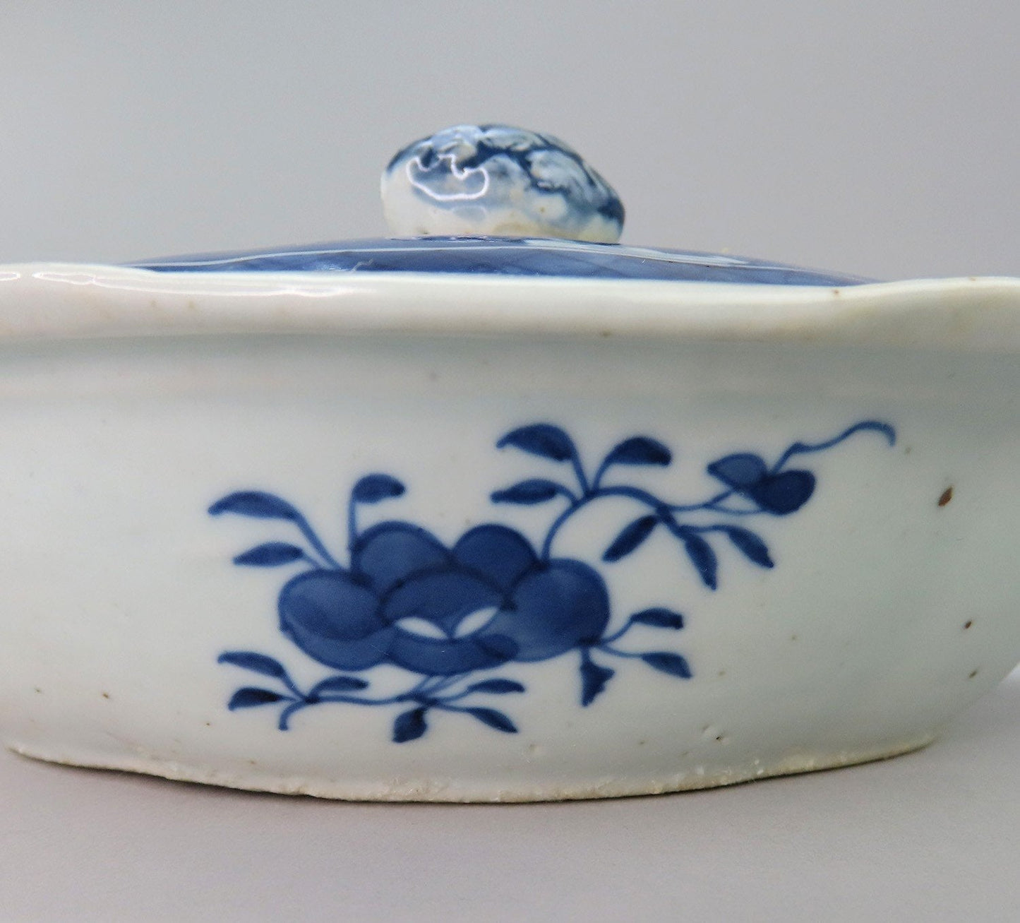 Antique Small Chinese Covered Vegetable Dish Mid-1800s Canton Pattern