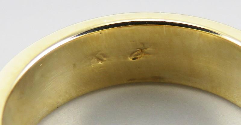 Beautiful 14k Yellow Gold .50ct Blue Sapphire Ring Size 5.5