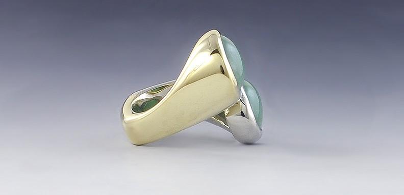 Superb 18k White and Yellow Gold Green Jadeite Jade Bypass Ring Heavy Setting