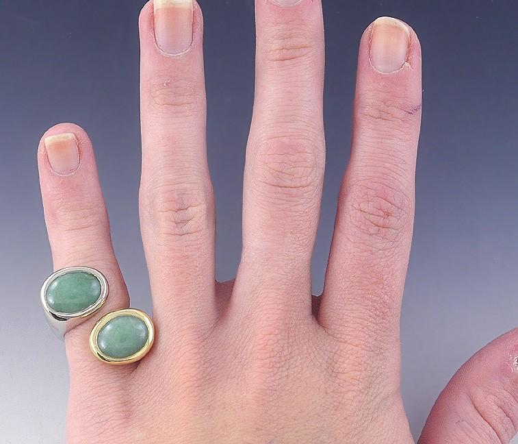 Superb 18k White and Yellow Gold Green Jadeite Jade Bypass Ring Heavy Setting