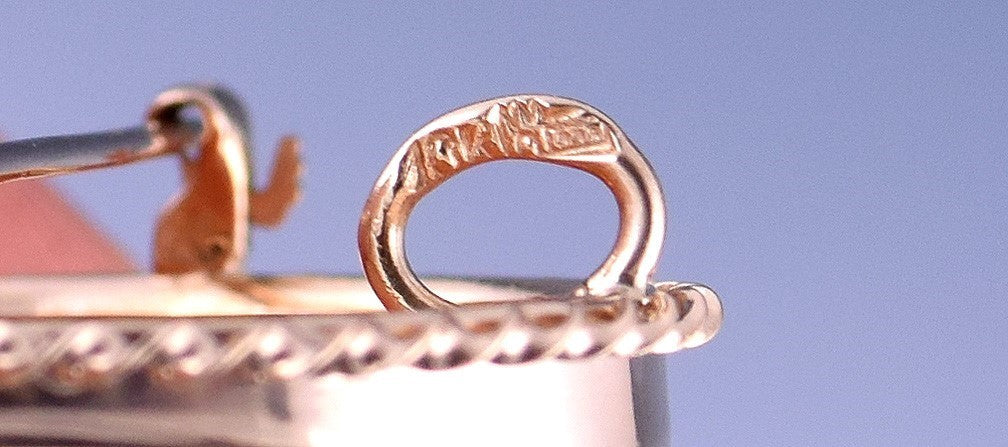 Pretty VTG 10k Yellow Gold Carved Cameo of a Young Woman Brooch/Pendant