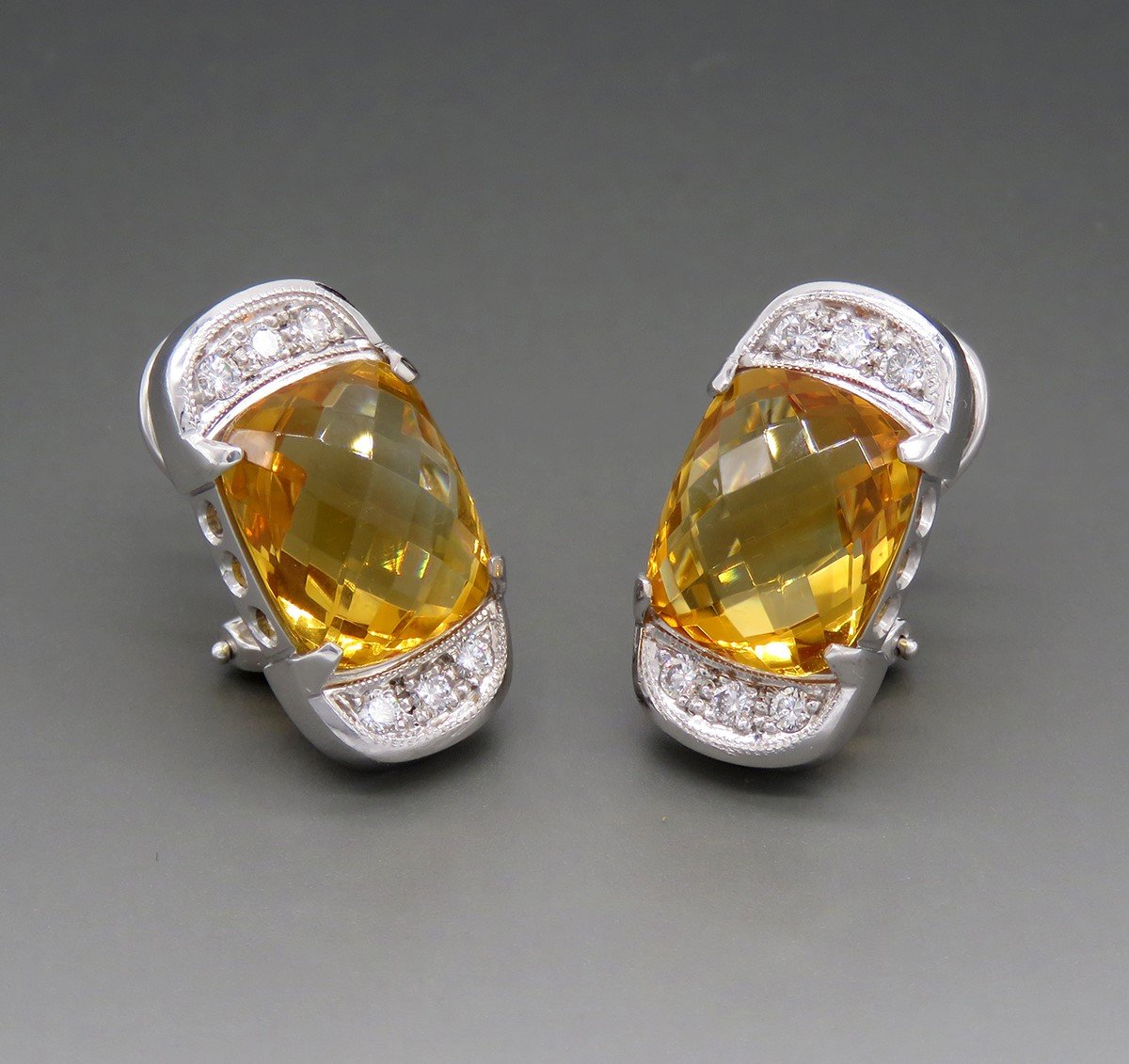 Gorgeous Pair 18k White Gold ~12ct Citrine ~.24ct Diamond Earrings
