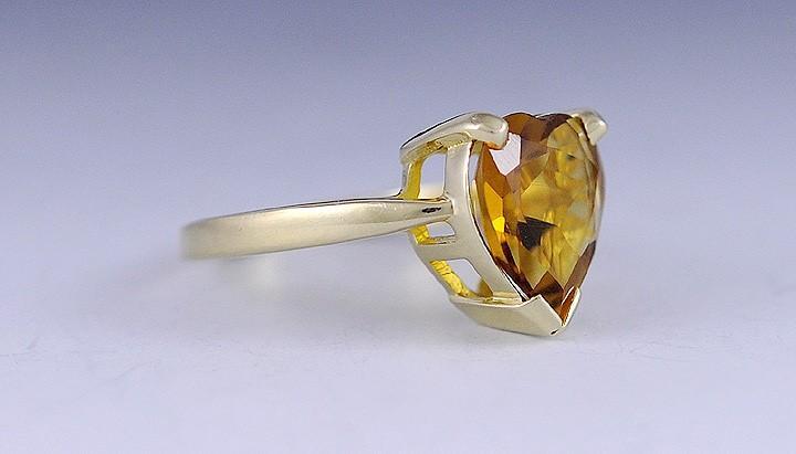 Vibrant 14K Yellow Gold & Faceted Heart ~2.8CT Citrine Stone Ring Size 5.75