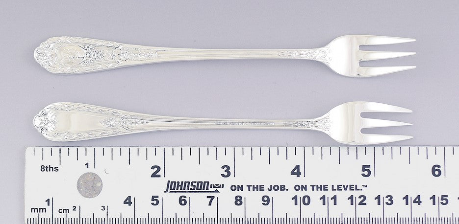 Great Set 12 International Sterling Silver Fontaine Cocktail / Seafood / Forks