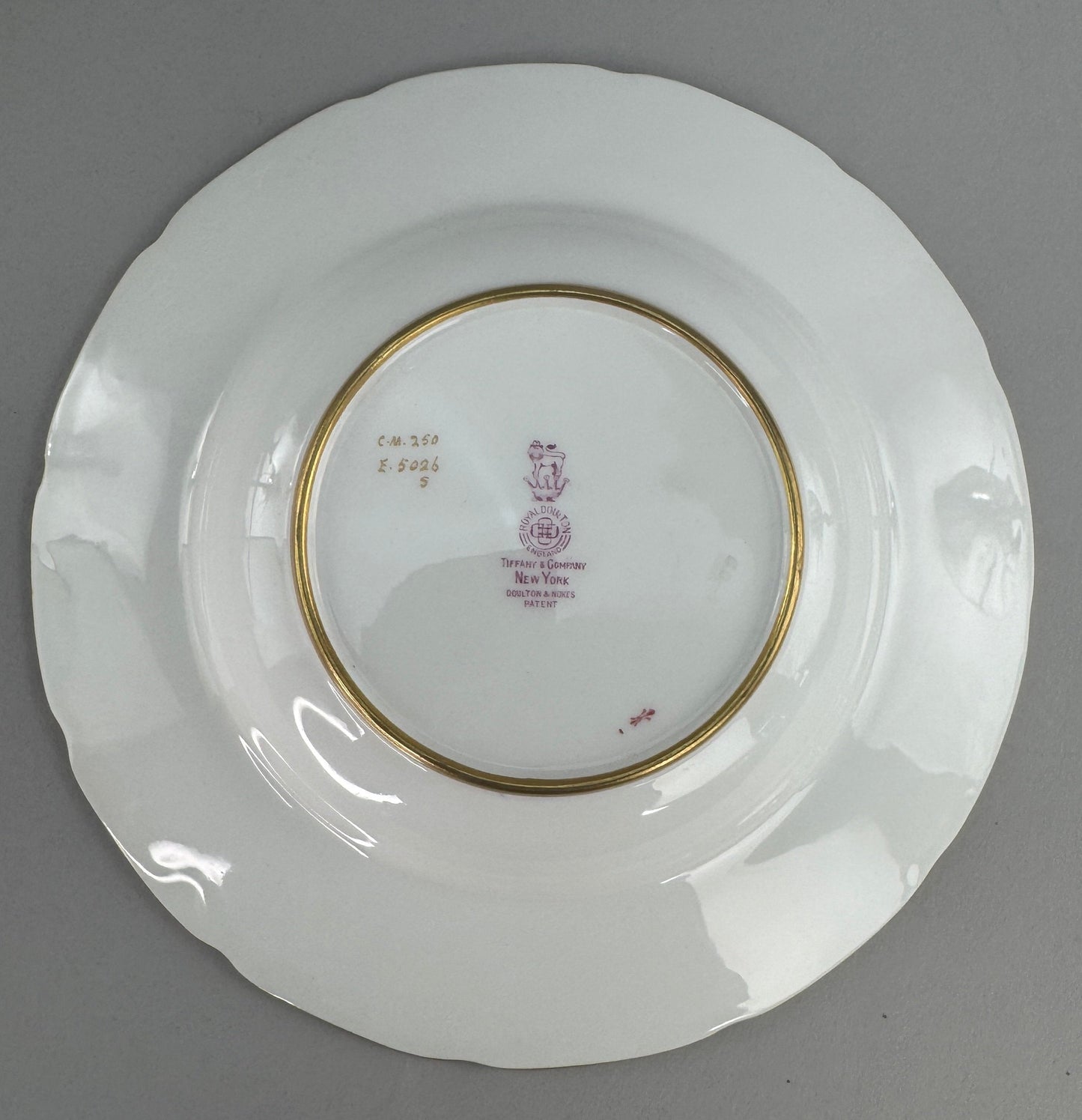 Set 12 c1920s Royal Doulton Noke's Tiffany Co Raised Gilt Rim 9.5" Soup Bowls