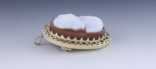 Delightful VTG 14k Gold Carved Hardstone Cameo Pin / Pendant