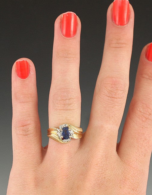 Lovely 14K Yellow Gold Diamond Blue Sapphire Ring Size 6