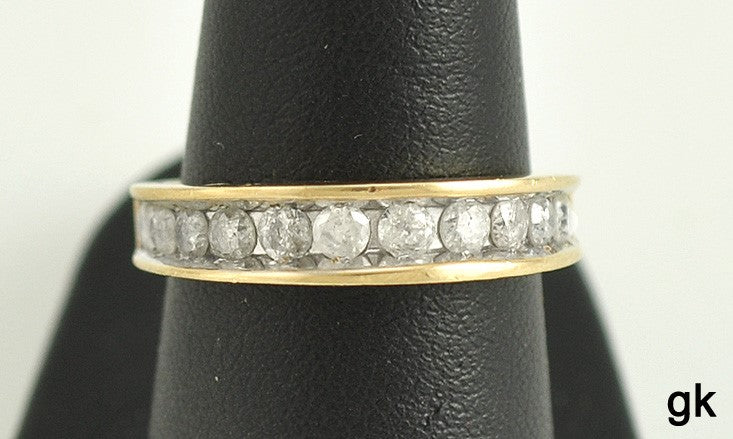14K Yellow Gold and Genuine Diamond Ring/Band Size 7