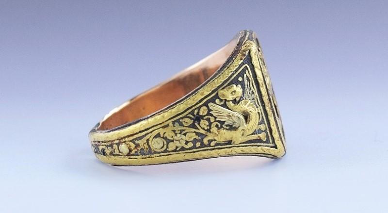 Superb 1800s Spain Toledo Damascene Gold Inlay Mixed Metal Dragon Griffin Ring