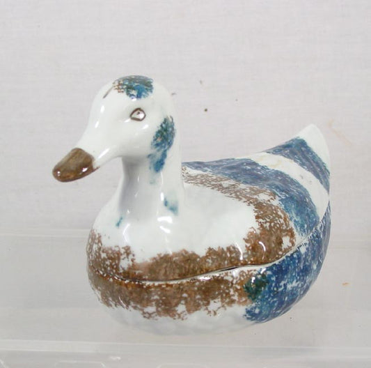 19th Century M S Kuznetsov Russian Porcelain Duck Box/Jar