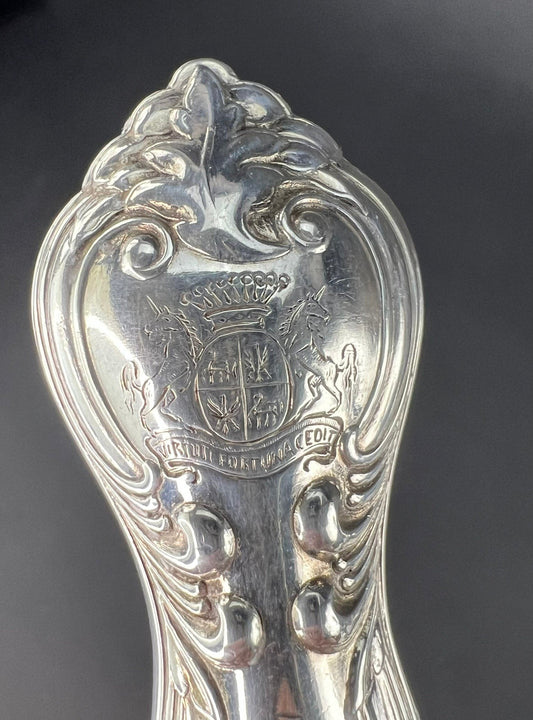 Set 8 c1860 Sterling Silver Handle Victoria Dinner Knives w Armorial Crest