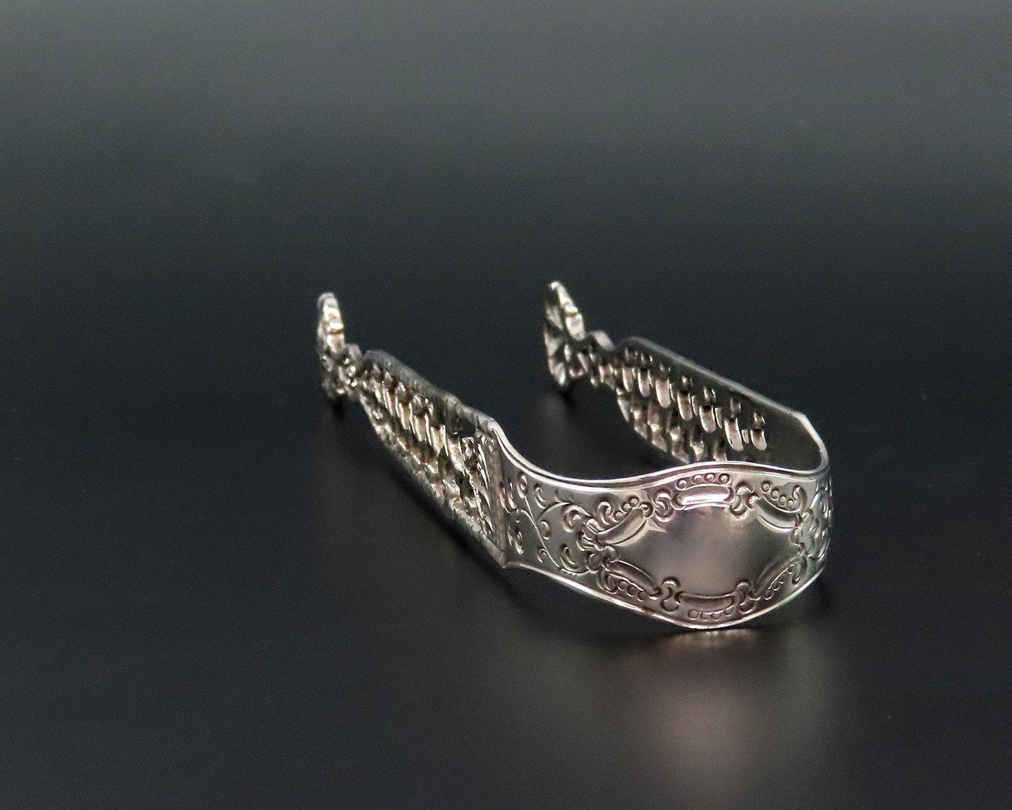 1770s English Sterling Silver Pierced Sugar Tongs No Mono 5 1/2 Inches