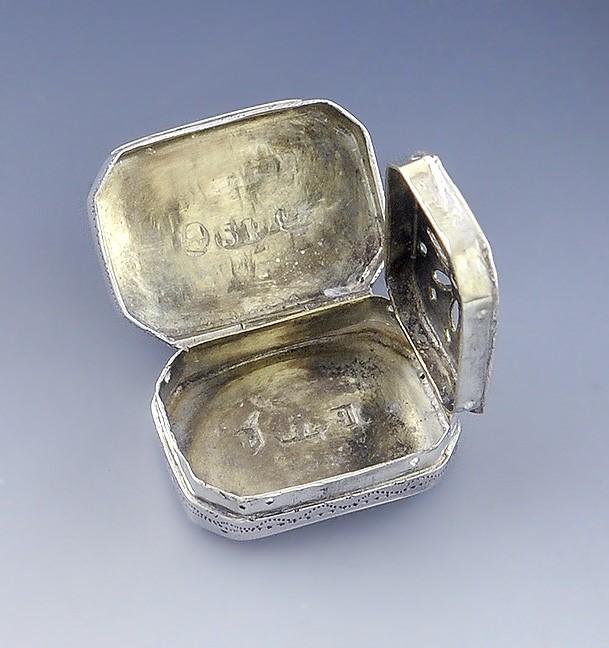 1814 English Georgian Sterling Silver Vinaigrette Box By Samuel Pemberton