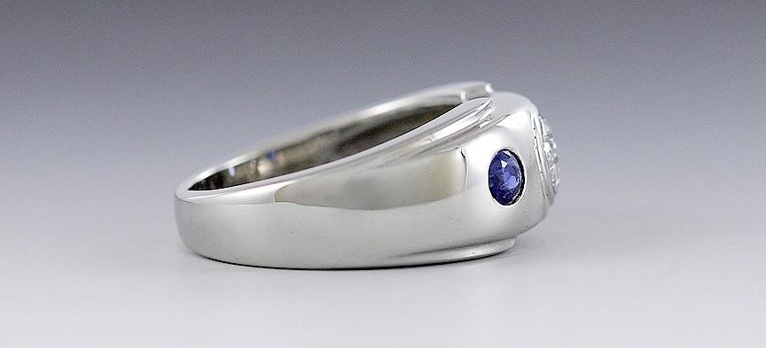 Beautiful c1950s-60s 14K White Gold, Diamond & Sapphire Ring Size 5.5