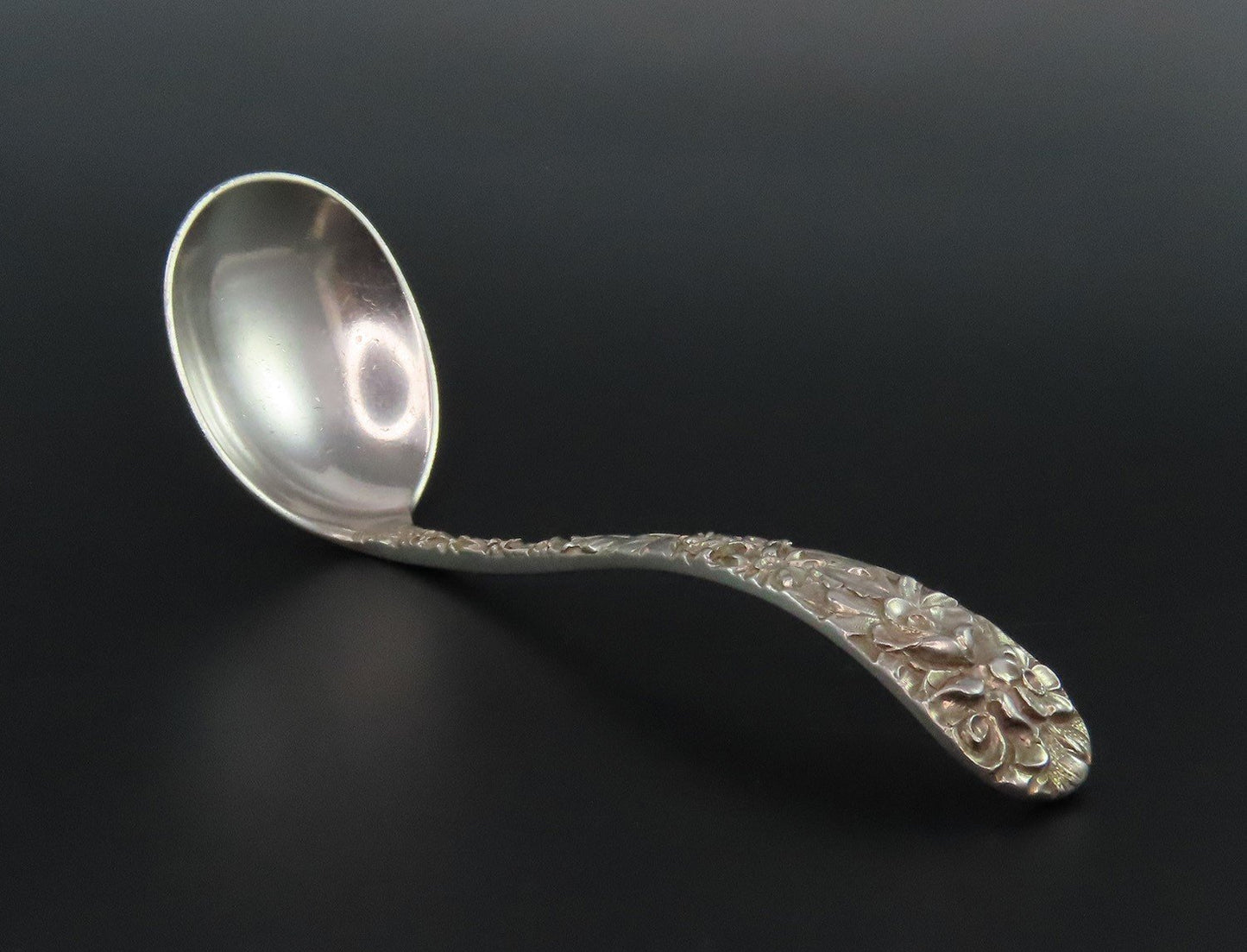 Beautiful Stieff Princess Sterling Silver Gravy Sauce Ladle Handchased 6 Inches