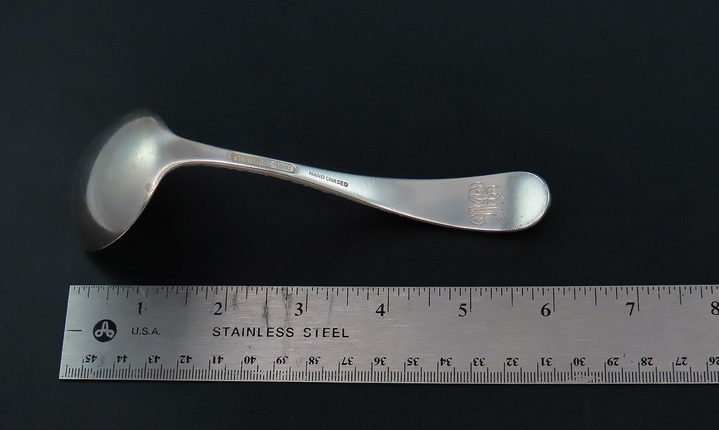 Beautiful Stieff Princess Sterling Silver Gravy Sauce Ladle Handchased 6 Inches