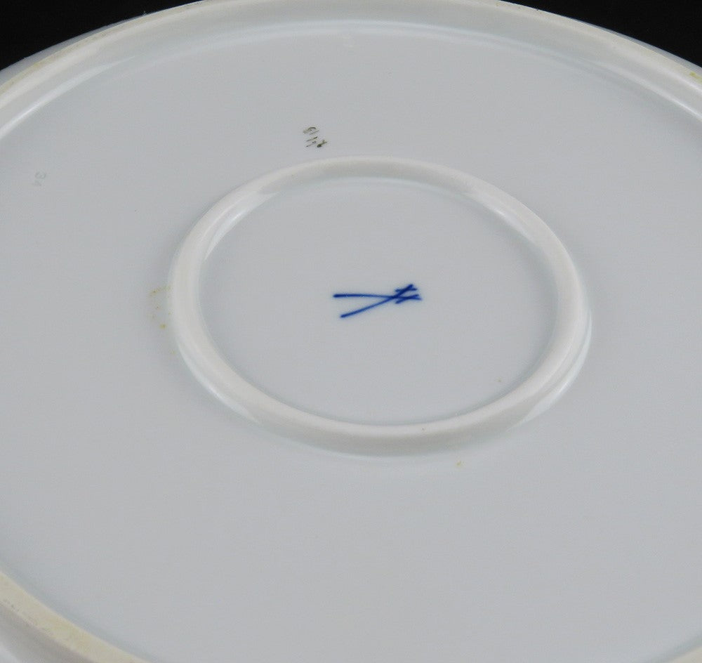 Large Perfect Meissen Scattered Flowers Round Serving Bowl 14" Diameter