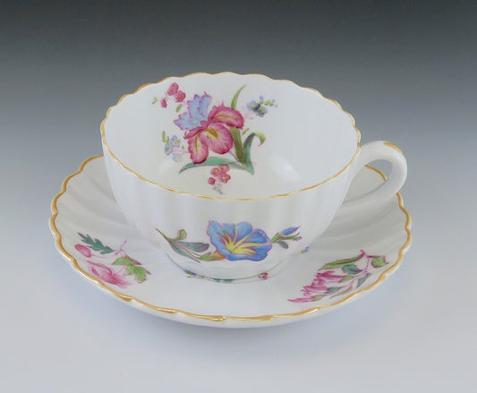 Spode Copeland English Porcelain Iris Pattern Hand Painted 17 Saucers 5 Tea Cups