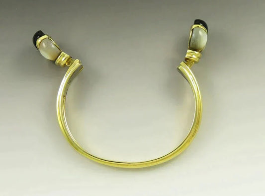 Italian 18K Gold Mother of Pearl Shell Onyx Gemstone Heavy Bangle Bracelet 46.2g
