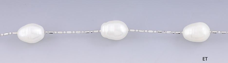 Beautiful 14k White Gold & Circled Pearl Necklace