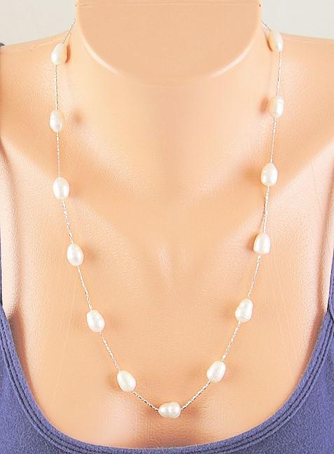 Beautiful 14k White Gold & Circled Pearl Necklace
