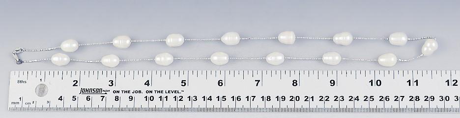 Beautiful 14k White Gold & Circled Pearl Necklace