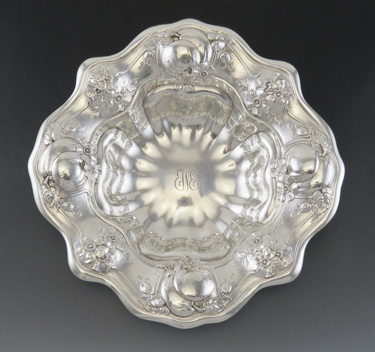 Antique 1907 Sterling Silver Gorham Lobed Fruit Flower Serving/Centerpiece Bowl