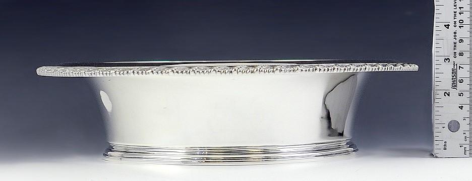 1907-1947 Tiffany & Co Large Sterling Silver Centerpiece Bowl