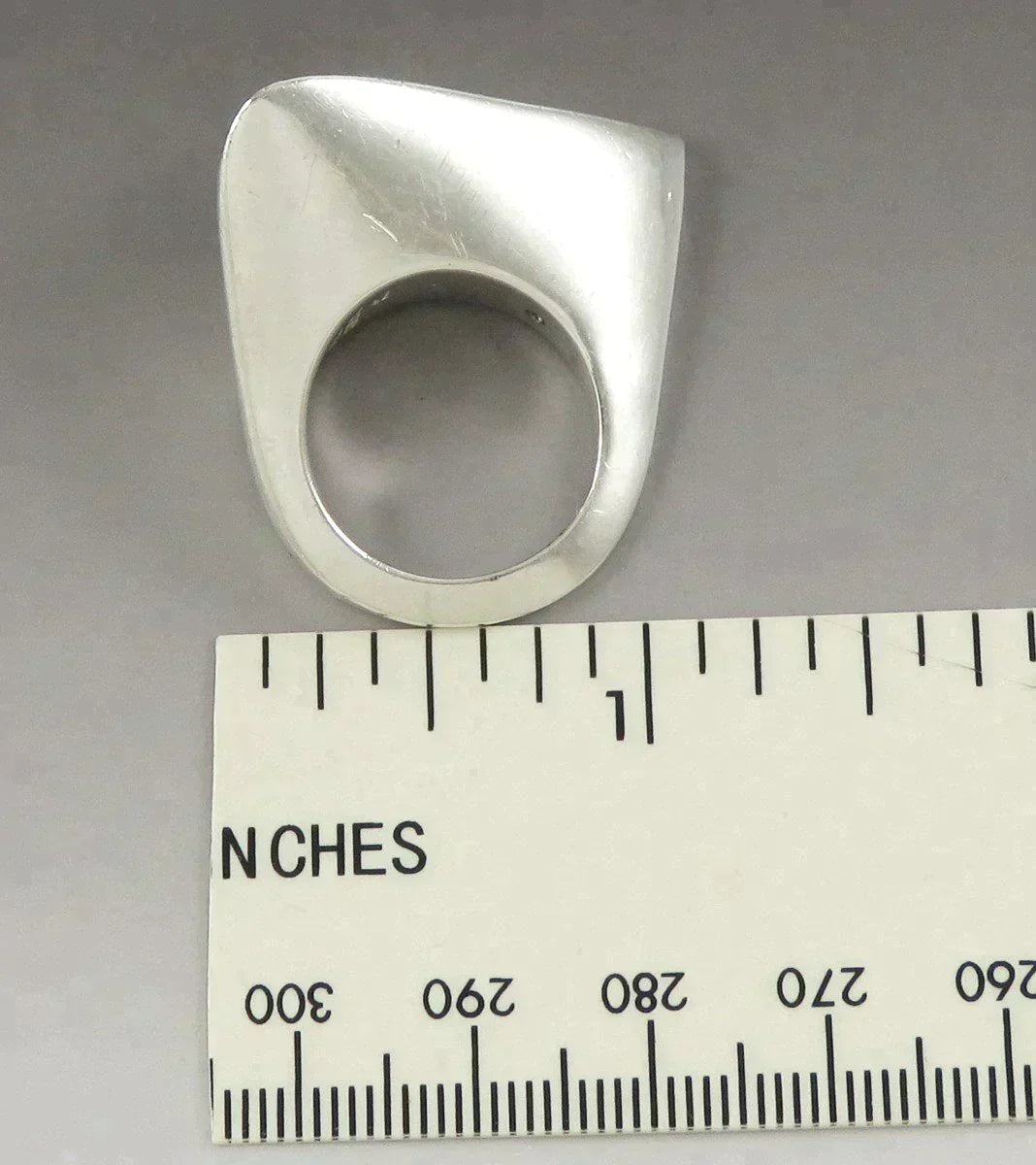 Eye Catching Signed Patricia Von Musulin Sterling Silver Arrowhead Large Ring