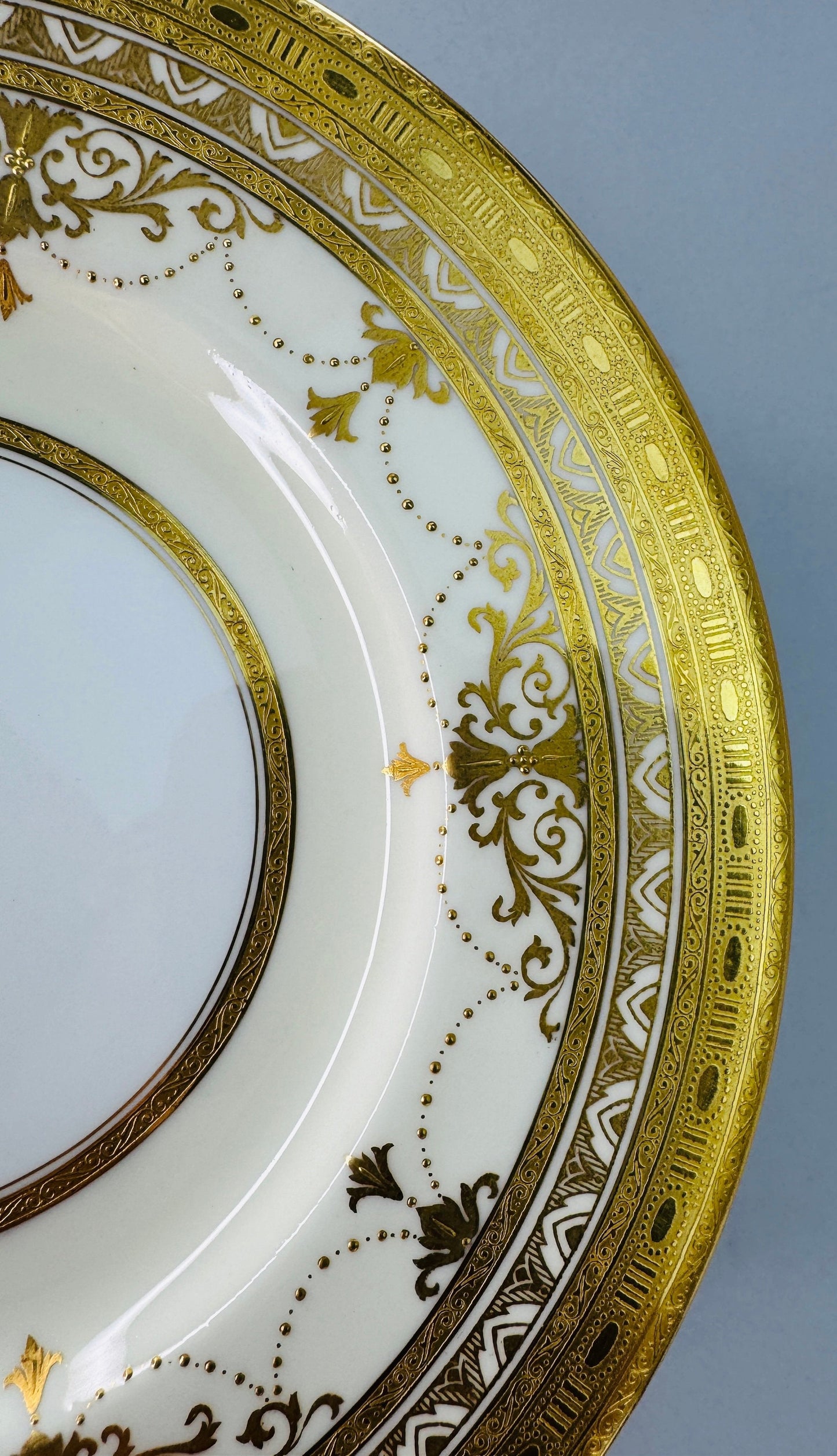 Ornate Set 12 Antique Minton Gold Gilt Cream White 9" Luncheon Salad Plates