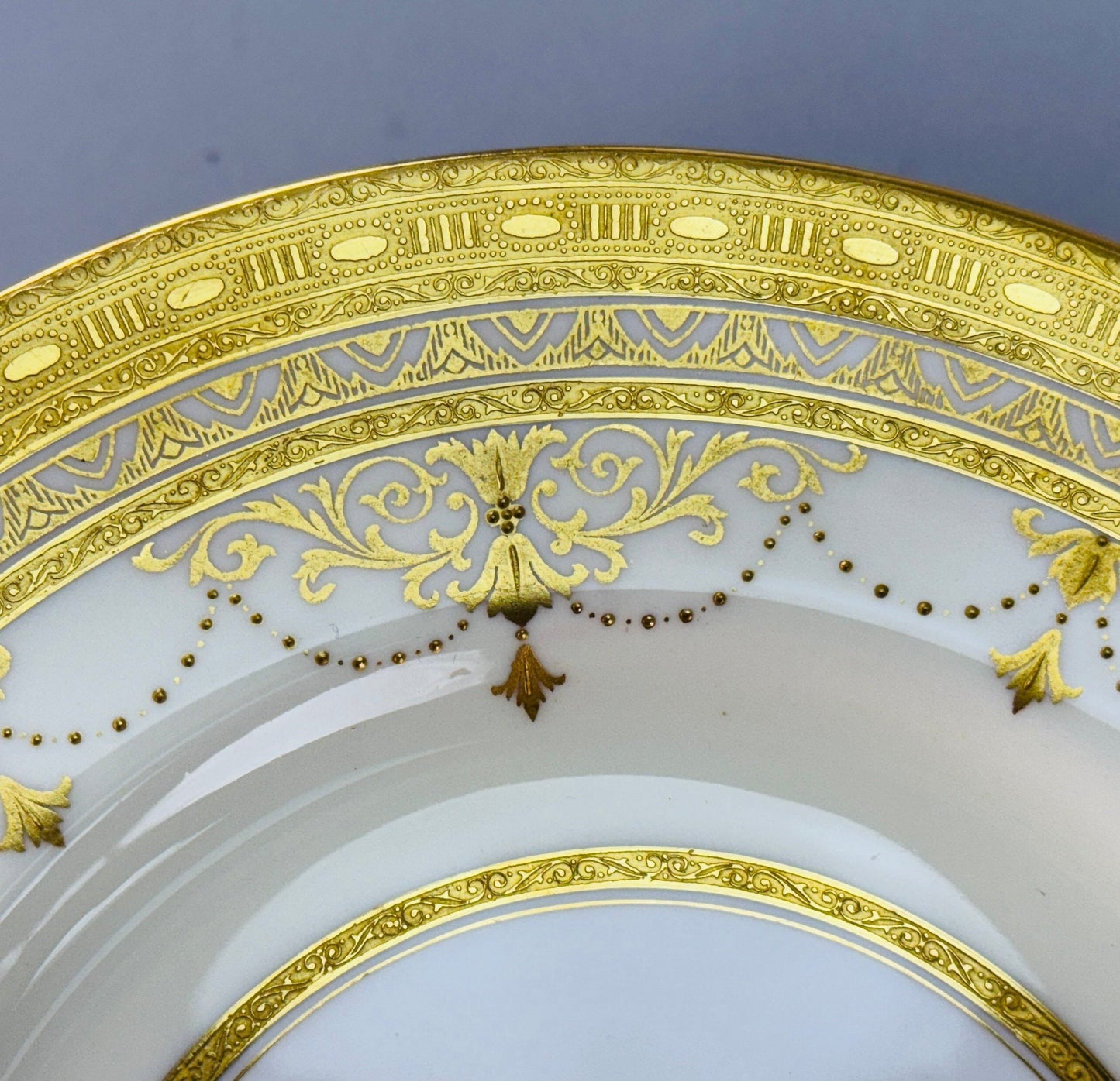 Ornate Set 12 Antique Minton Gold Gilt Cream White 9" Luncheon Salad Plates