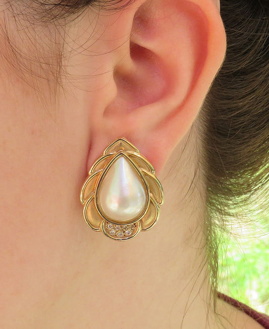 Exquisite Pair 14k Yellow Gold Teardrop Mabe Pearl Diamond Earrings