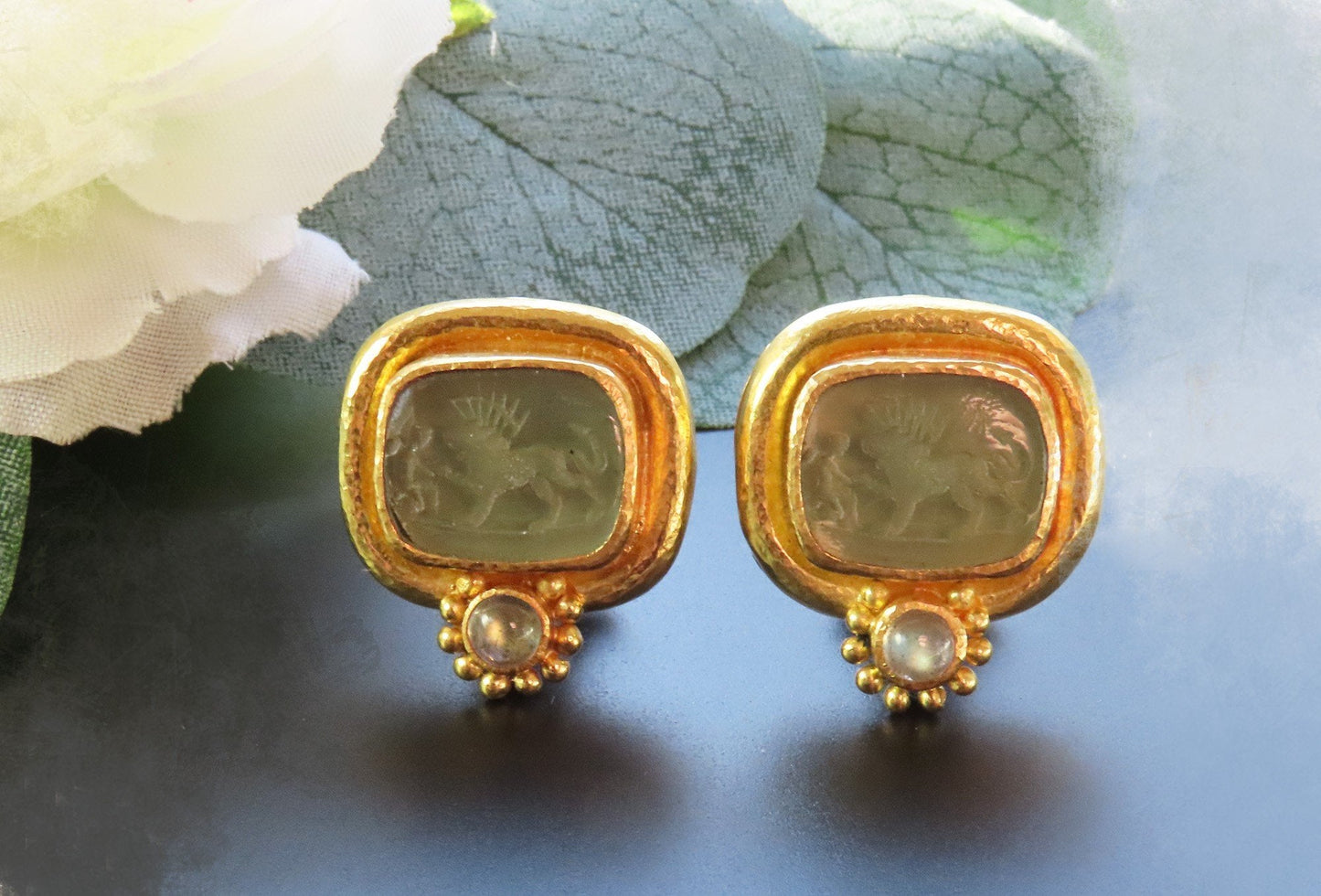 Stunning Elizabeth Locke 18k Gold Intaglio Carved Venetian Glass Earrings