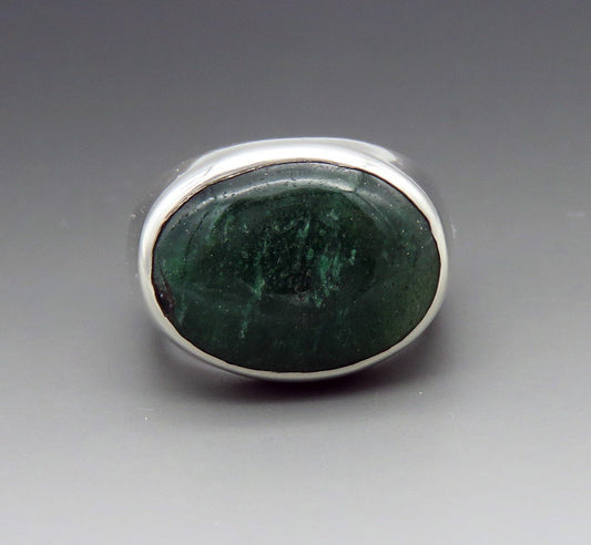 Nice VTG Artisan Sterling Silver Green Aventurine Oval Cabochon Gemstone Ring