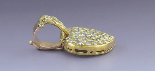 Stunning 18k Gold & Diamond Leaf Filigree Heart Shaped Pendant