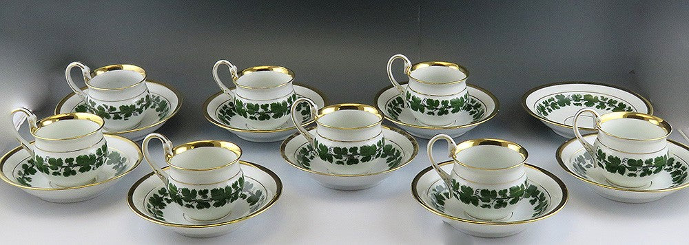 Fantastic 17pc Meissen Full Green Vine Gilt Tea Coffee Cup and Saucer Set